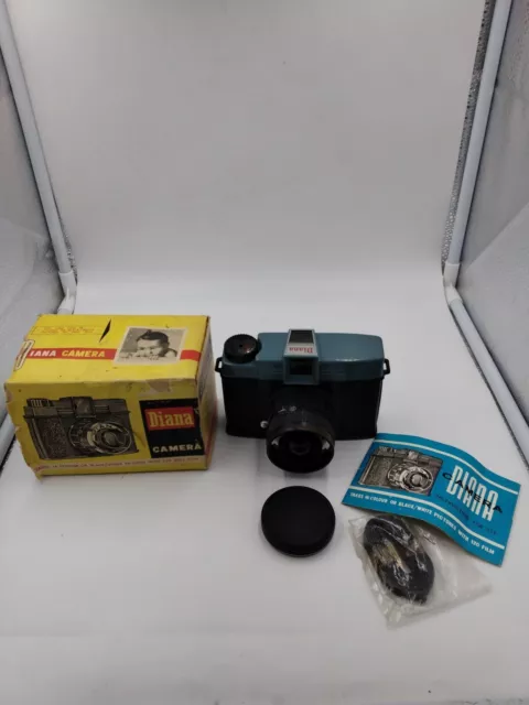 Vintage Diana 120-Film Camera No.151 With Collectible Box/Manual Point and Shoot