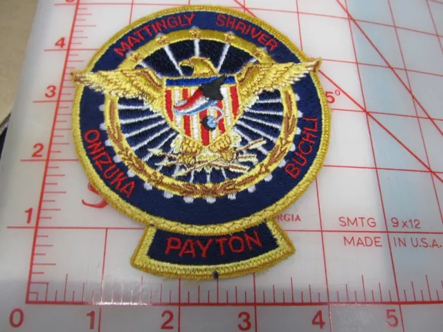 Space mission collectible Mattingly Shriver Onizuka Buchli Payton patch (b46)