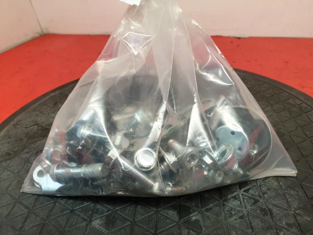 Honda Ww Pcx 125 2022 Vari Fissaggi
