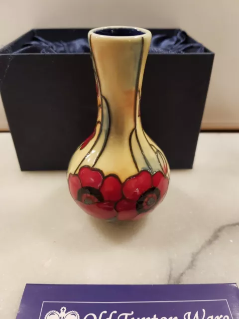 Old Tupton Ware Small Poppy Bud Vase H10.5cm X W6cm Vgc Boxed