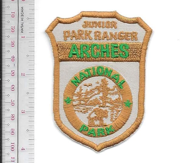 NATIONAL PARK UTAH Junior Park Ranger Badge Arches National Park Vel national-park-utah-junior-park-ranger-badge-arches-national-park-vel