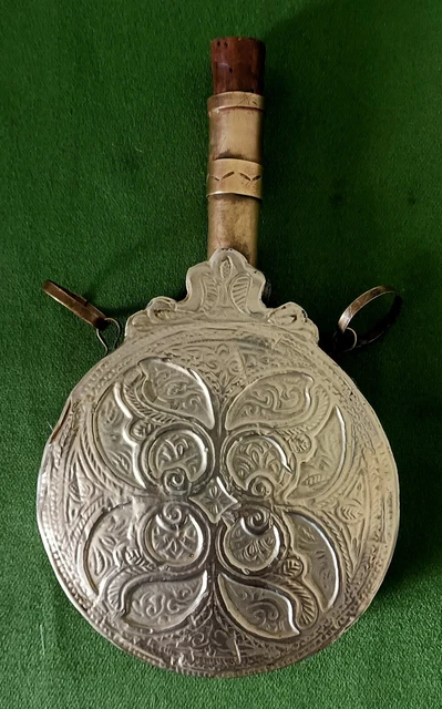 Ancienne Poire a Poudre Cuivre Sac a Plomb Chasse Venerie Militaria Soldat