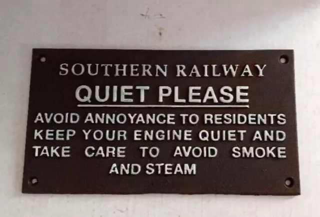 SOUTHERN RAILWAY QUIET PLEASE Railroad Cast Iron Sign RR