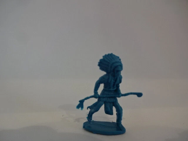 Alte Sammelfigur / Sitting Bull mit Speer / Blaue Variante