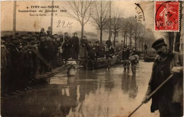 CPA IVRY-sur-SEINE Rue de Seine Floodations 1910 (569962)