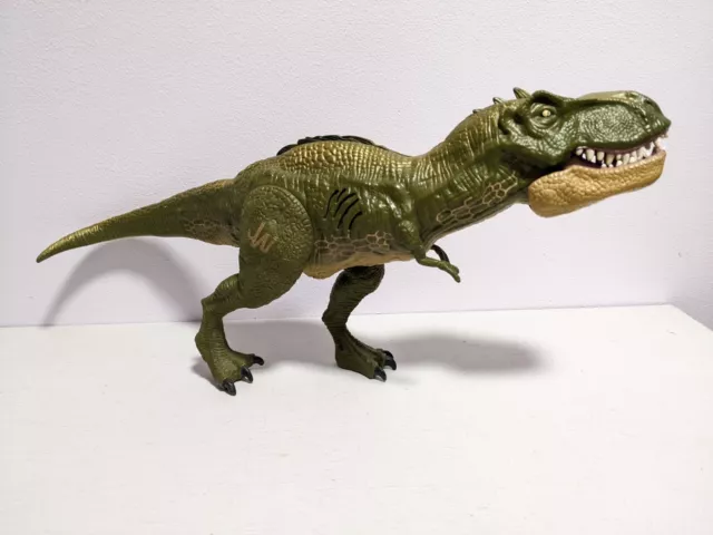 Jurassic World Hasbro Hybrid FX Tyrannosaurus Rex 2015 with noises via batteries