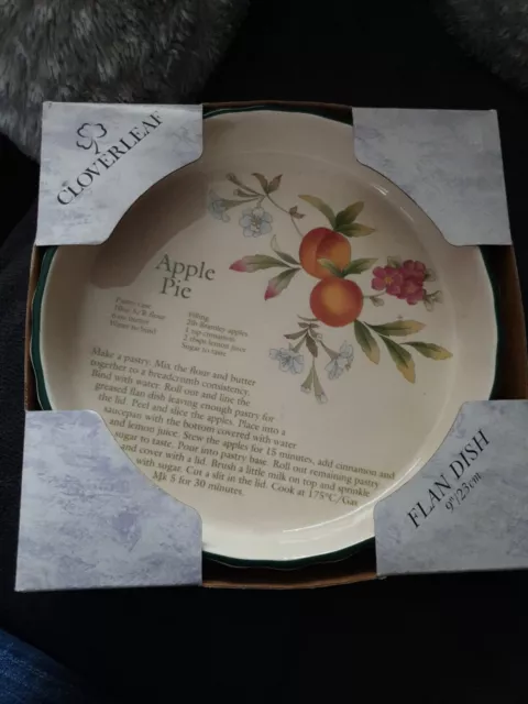 VINTAGE CLOVERLEAF PEACHES & CREAM Tart/Pie OVEN DISH with recipe