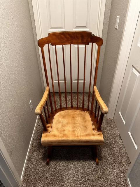 Nichols & Stone Vtg Windsor Rocking Chair Maple Finish