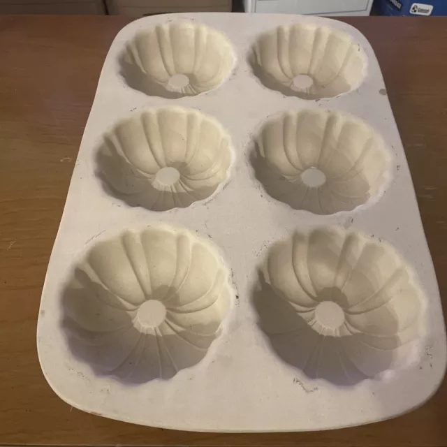Pampered Chef Mini Fluted Bundt Cake Pan Family Heritage Classics Stoneware