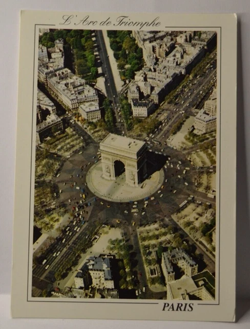 L'arc de triomphe Paris - carte postale CPA9