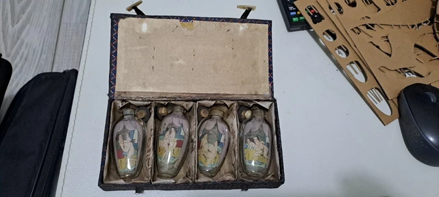 4 tabatieres scène érotique chinois d'époque coffret d'origine Rare