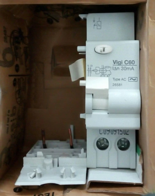 VIGI DPN 3P+N 25A 300mA-S- Si SCHNEIDER A9N21764 BLOC DIFFERENTIEL TYPE Si