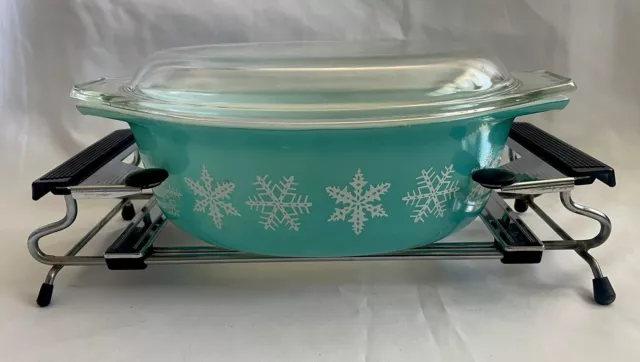 Vintage Pyrex 043 Turquoise Snowflake Casserole Dish 1 1/2 Quart Lid & Stand USA