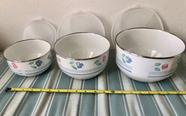 JUEGO DE 3 CUENCOS DE ALMACENAMIENTO/MEZCLA DE METAL ESMALTADO DE ANIDACIÓN diseño floral pintado a mano