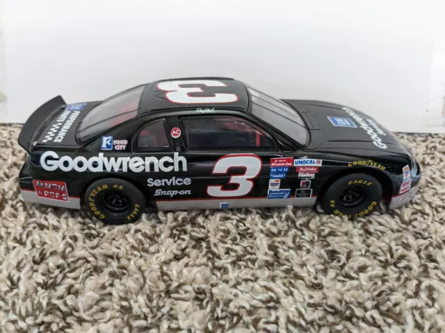 Dale Earnhardt 1:24 Diecast Brookfield collectors Guild