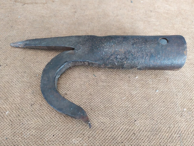 Faucille ancienne MANUFRANCE – Outil agricole de moisson – Acier forgé, manche bois vintage - Bricolage