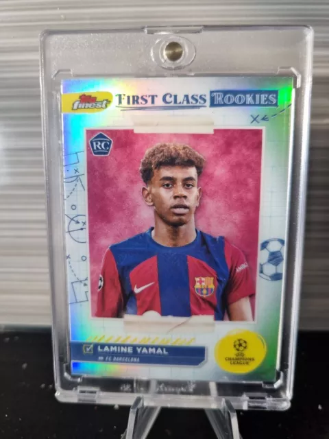 2023-24 Topps Chrome UEFA Lamine Yamal #64 RC Rookie Purple Speckle