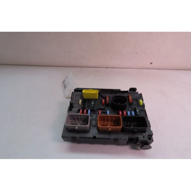 Boîtier De Roulement Complet Avant Gauche Compatible Citroën C3 207 208 301 - Frankberg
