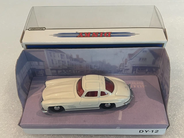 MATCHBOX THE DINKY Collection DY-12 Mercedes-Benz 300SL Blanc 1955 1/43