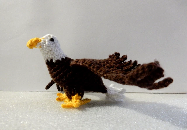 NEU Amigurumi gehäkelt Weisskopfseeadler UNIKAT Handarbeit Adler Häkelarbeit