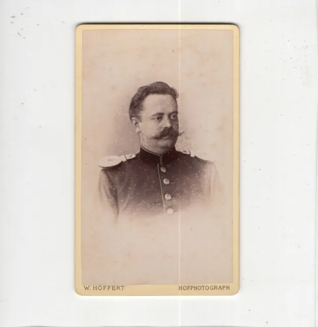 CDV Foto Soldat mit Epauletten - Berlin 1880er