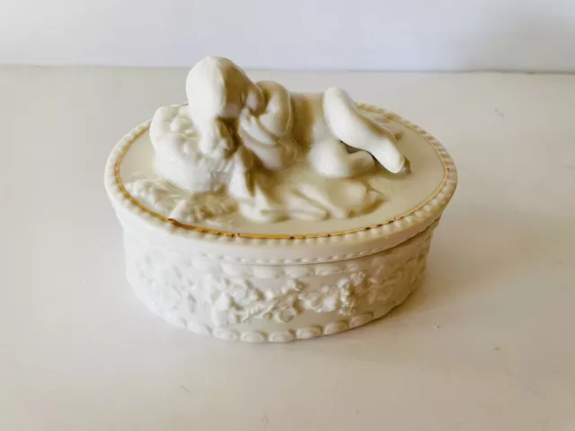 Vintage 1993 Belleek Cherub Trinket Box Gilt 0681