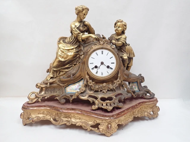 ANCIENNE PENDULE EN bronze sur socle en bois doré signé Vincenti 19 ème