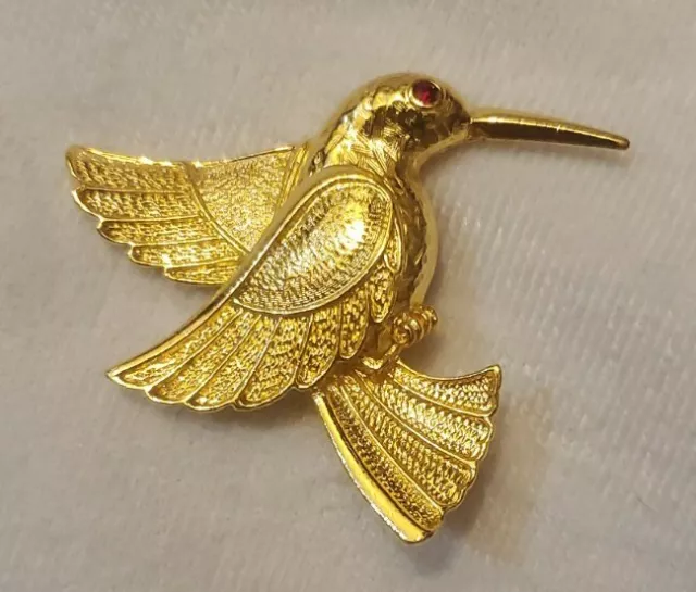 Vintage Avon Gold Tone Hummingbird Pin Brooch w/ Red Rhinestone Eye 