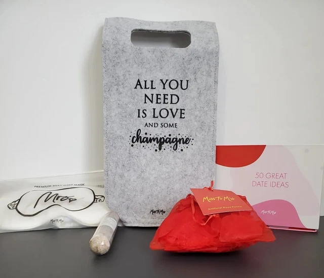 Miss To Mrs NWOT All You Need Is Love Bridal Wedding Lot Of 5 Women's