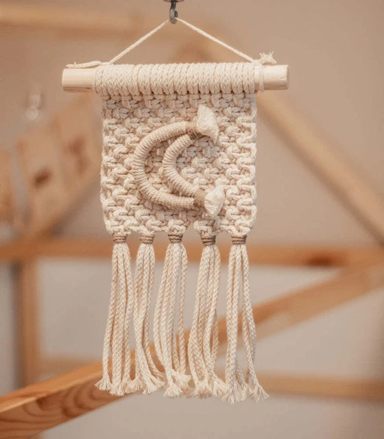"Banderín macramé hecho a mano ""Luna""