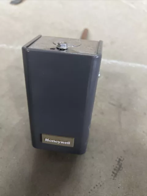 Honeywell L4080B1253 Immersion Aquastat