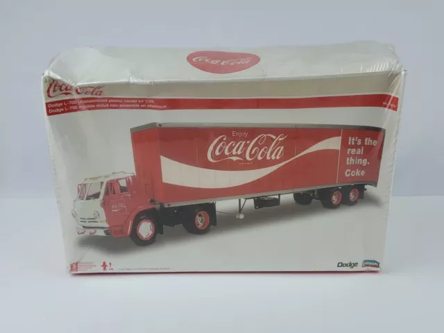 Lindberg Dodge L-700 Coca-Cola Model Kit 1/25 #73078 2009 NEW IN FACTORY PLASTIC