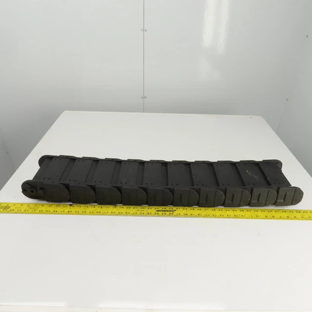 Igus 40.01.150 39" OAL Cable Carrier Energy Chain 5-3/4" x 2-3/4" ID Closed