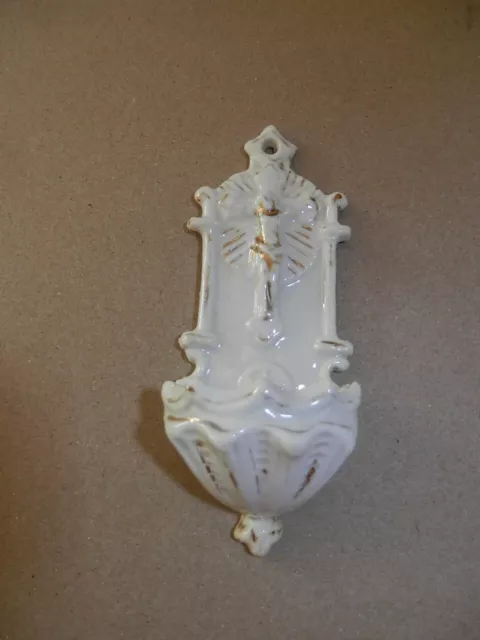 Ancien petit bénitier en porcelaine de Paris objet religieux crucifix 19ème 3