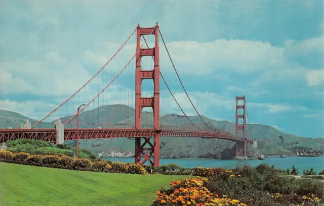Vtg Postcard San Francisco CA California Golden Gate Bridge Unposted 1960s L7
