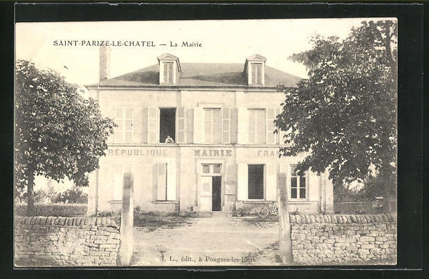 CPA Saint-Parize-le-Chatel, La Mairie, das Hôtel de Ville 1905