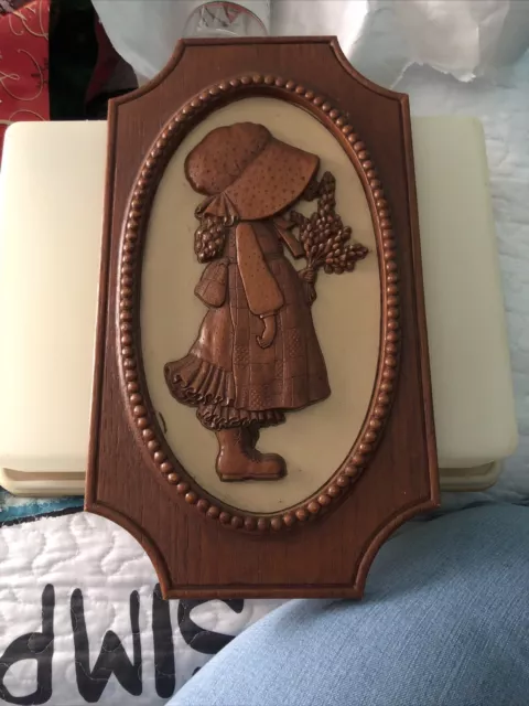 Vintage - 1972 American Greetings Holly Hobbie Resin Wall Plaque