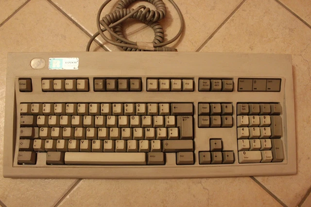 Clavier IBM MODEL M clicky vintage keyboard AZERTY