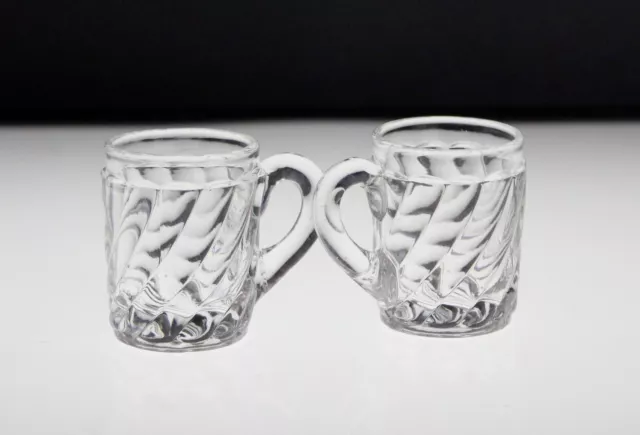 2 verres à liqueur   en cristal de baccarat modèle bambou