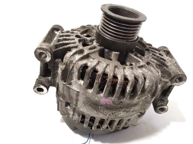 A0009060401 / Alternateur /TG15C182/5434657 Pour MERCEDES Classe C W204 Coupe