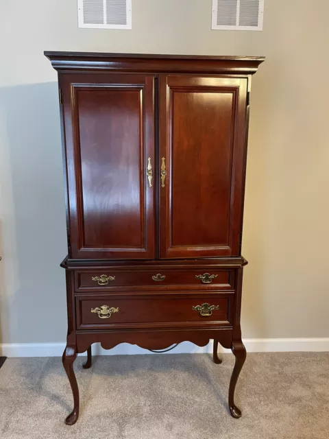 Bassett Bedroom Set - Local Pickup Only