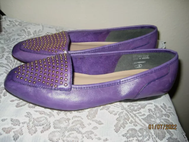 Enzo Angiolini Purple Flats Gold Studs Leather Upper & Sole Size 5 1/2 M Nice!