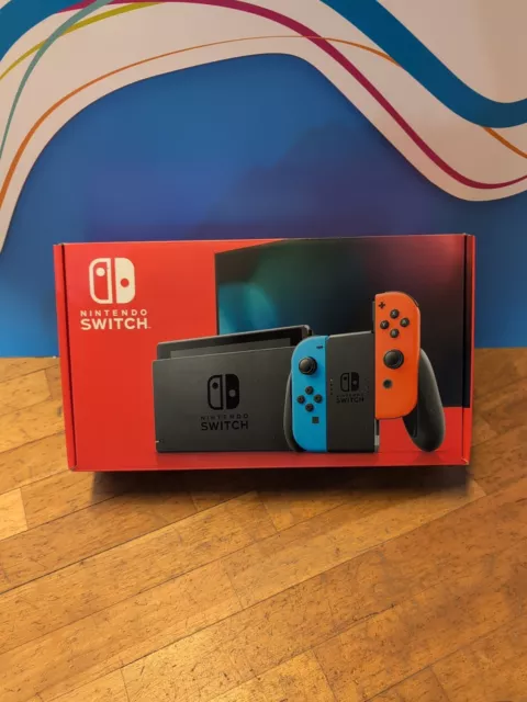 Nintendo Switch 32GB Console Portatile con Controller Joy-Con Blu Neon/Rosso...