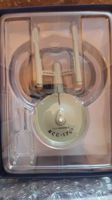 Star Trek Eaglemoss Issue 50 USS Enterprise NCC1701 Ship & Magazine