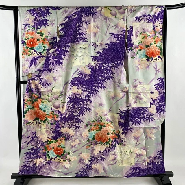 Japanese Kimono Furisode Pure Silk moutan The Water Gold Thread Grayish White