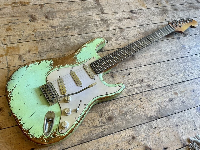 Stratocaster Surf Green Heavy Relic Aged Dirty Vintage Style Nitro paint