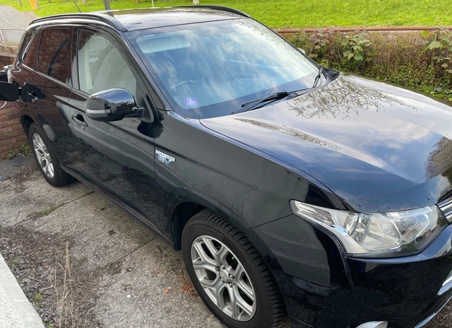 MITSUBISHI OUTLANDER PHEV Plug In Hybrid Electric Vehicle Petrol 