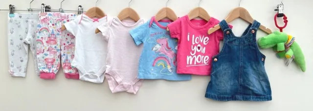 Pacchetto di abbigliamento per bambine età 0-3 mesi M&S F&F Tu