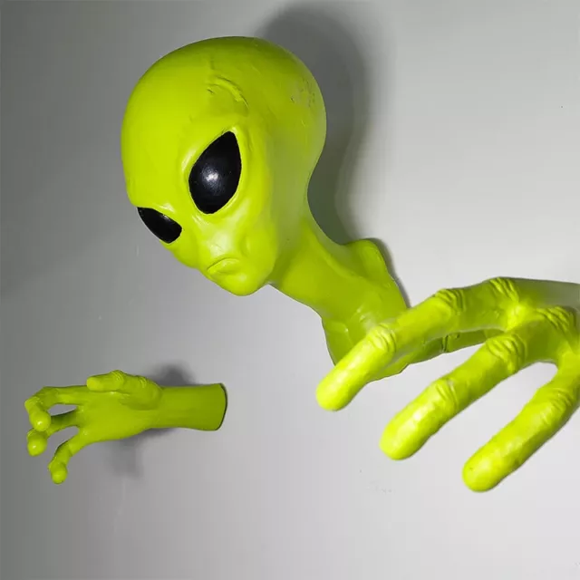 Green Alien UFO Visitor 51 Area Monster Wall Hanging Ornament Sci-Fi Lover Gift