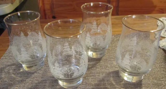 Set 4 Libbey/Arby's Christmas White Frosted Pine Tree Glasses Tumblers Gold Rim